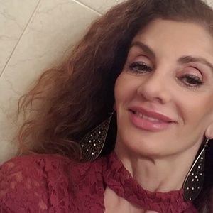 Meet your Posher, Liz